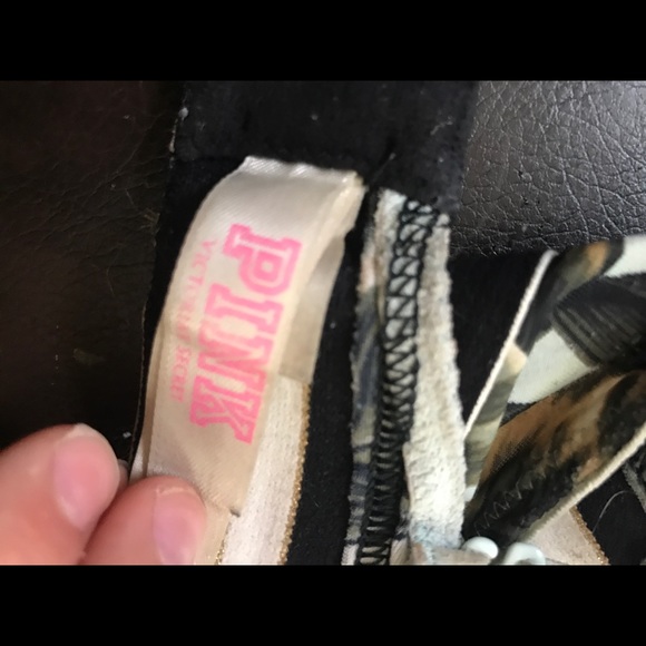 A pink Women's bra - Picture 4 of 4